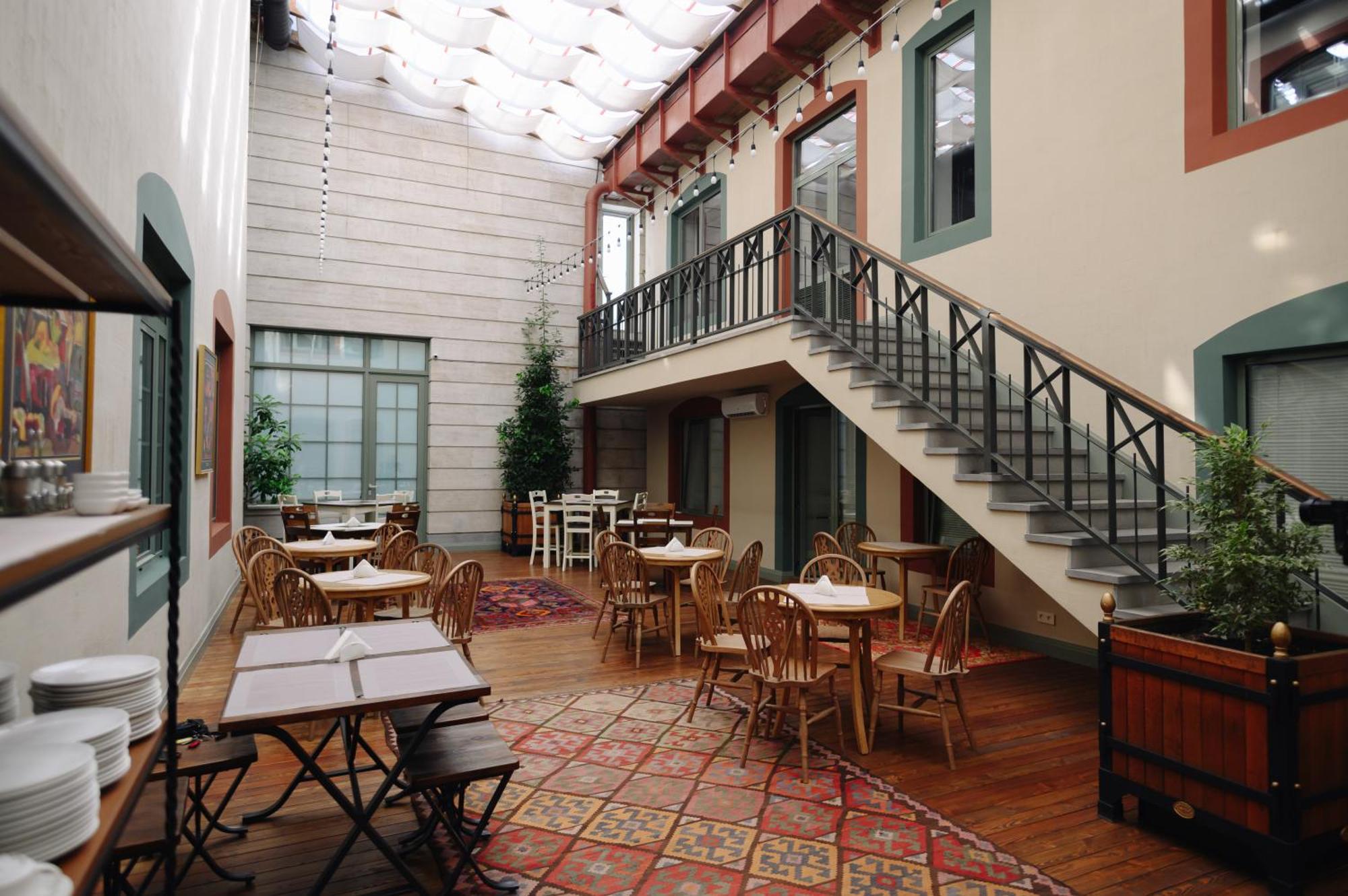 Grand Hotel Gyumri By Apricot Hotels Εξωτερικό φωτογραφία
