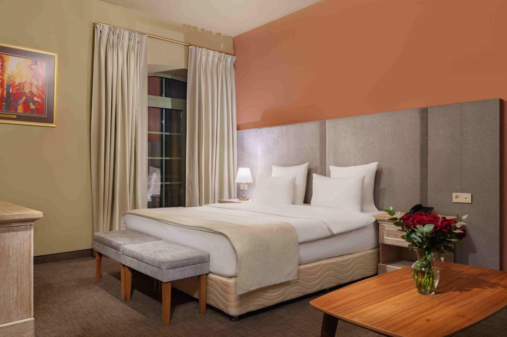 Grand Hotel Gyumri By Apricot Hotels Εξωτερικό φωτογραφία